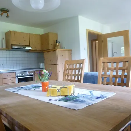Koenig Apartment